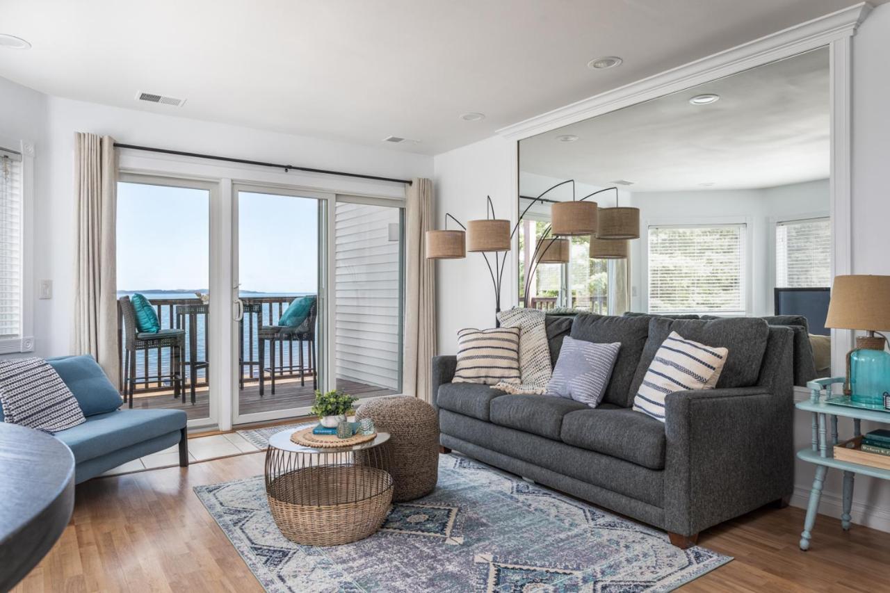 New Listing Beach Bliss 211! Stunning Bay View Traverse City Exterior photo