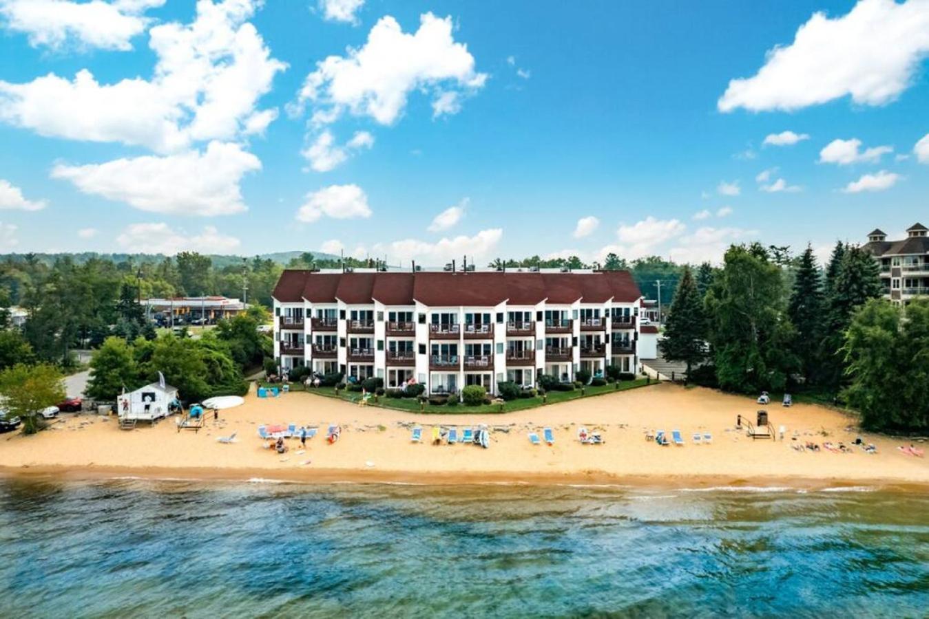 New Listing Beach Bliss 211! Stunning Bay View Traverse City Exterior photo
